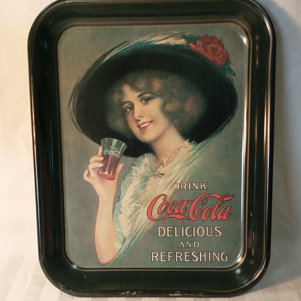 Vintage 1972 Coca Cola Tray